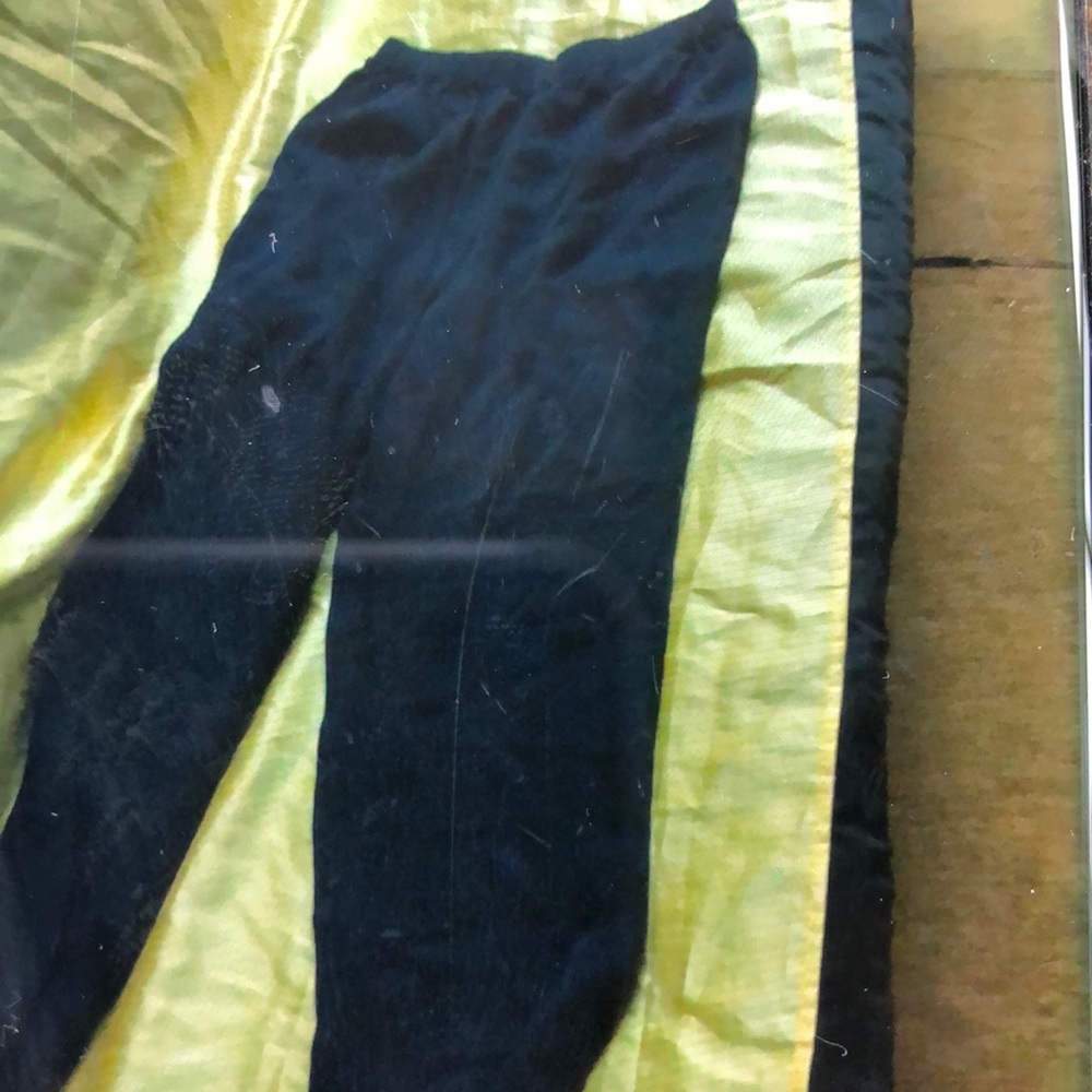 MOVING SALE NO HAGGLING WOMEN PULL ON AMANDA LANE NAVY 14 CAPRIS PANTS.